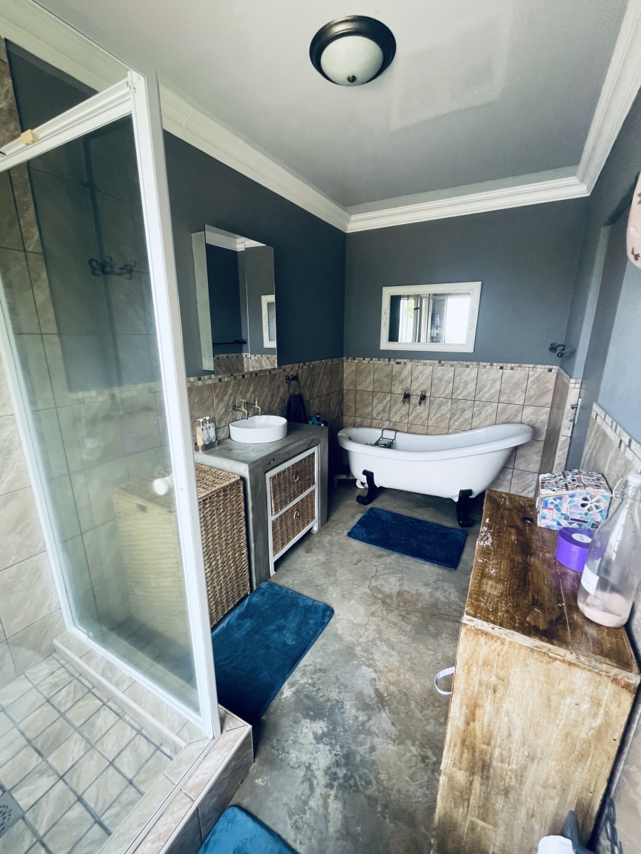 4 Bedroom Property for Sale in Silver Creek Gorge Estate North West